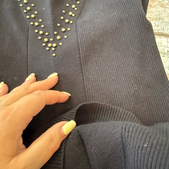 Tahari High Quality Black V-Neck Sweater with Gold Studs - Picture 3 of 5